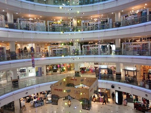 Black Box @ SACC Mall